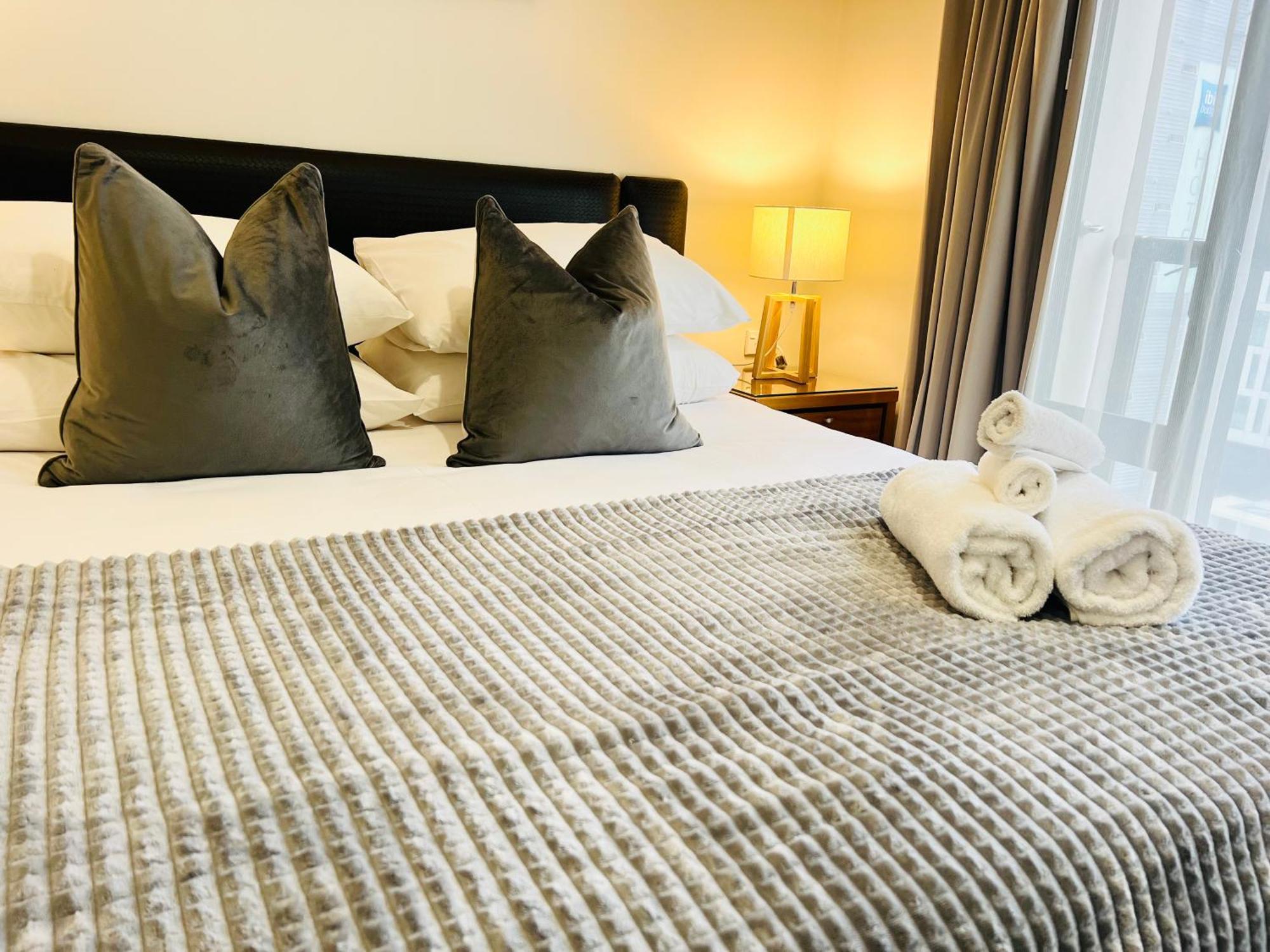 Highrise Studio Apartment W/ Ac, Pool & Gym In Auckland Cbd מראה חיצוני תמונה